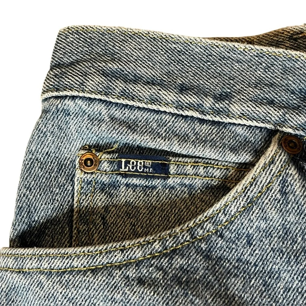 Vintage Lee Union Made High Waisted Straight Jeans with Classic Fit